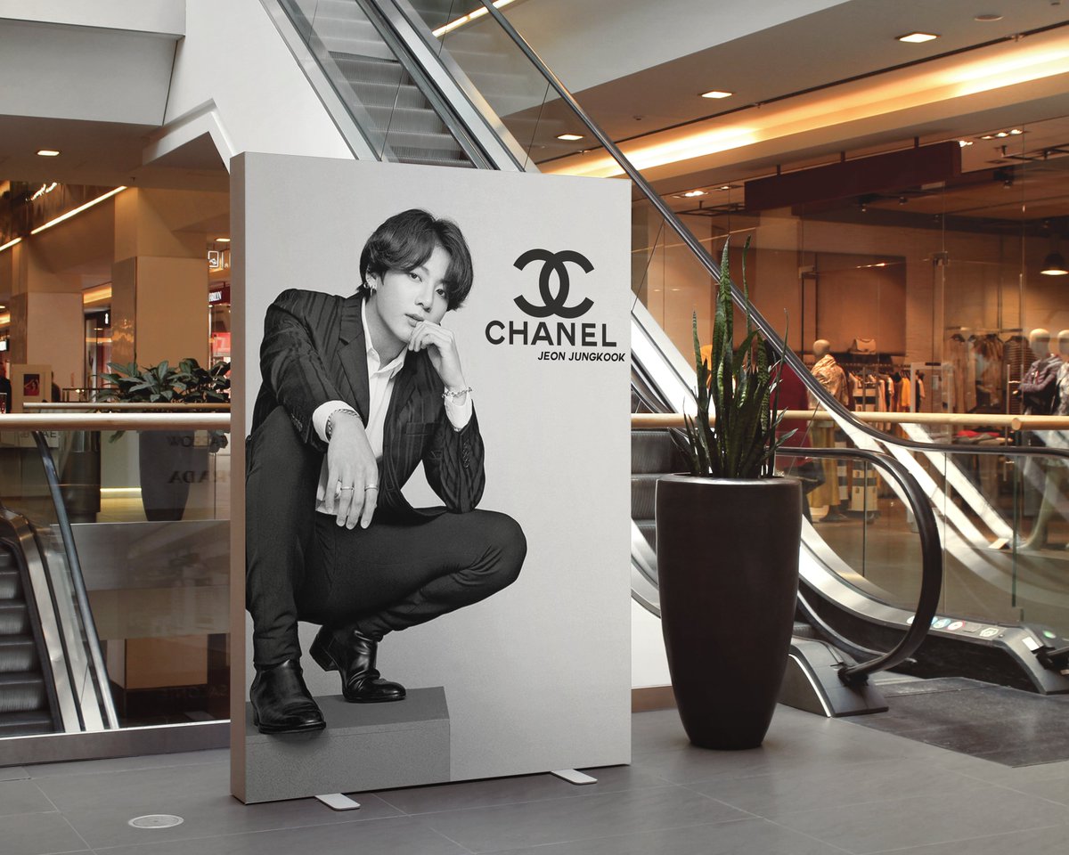 koorenic's tweet photo. if jeon jungkook was a model for chanel https://t.co/ouAOilKO3i