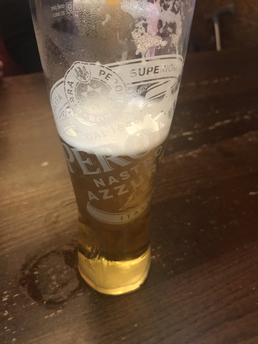 nikkygilmore83's tweet photo. Itโs a beautiful thing!
Iโve drank half of it in one mouthful #peroni #tastesbeautiful #pubpint https://t.co/0aBlDGFK4q