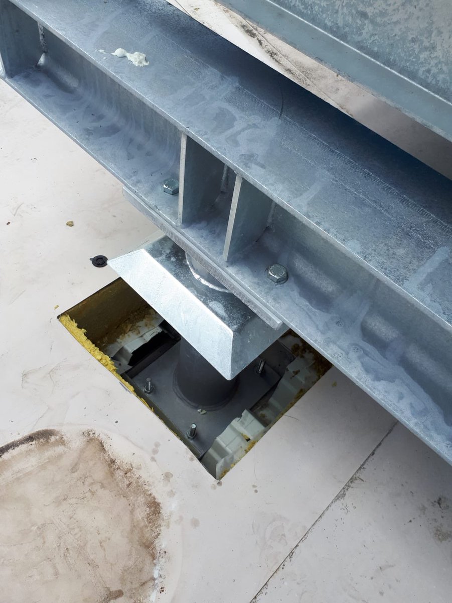 EeftinkRensing's tweet photo. Mooie klus geklaard in Duitsland door de monteurs van Eeftink Rensing Staalbouw en ook nog aandacht om de CO2 terug helpen te dringen 👍 https://t.co/aGd1MWXwyk