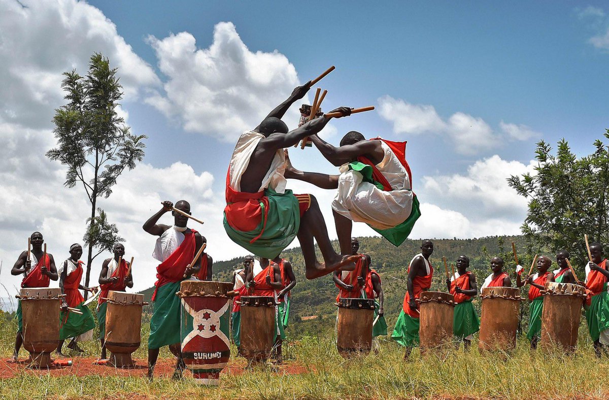 IamMzilikazi's tweet photo. UMOJA: Some come from the East and others from the West, some come from the North and others from the South but we are ONE #AfricanUnity 20 https://t.co/Er8SMMT3Rz