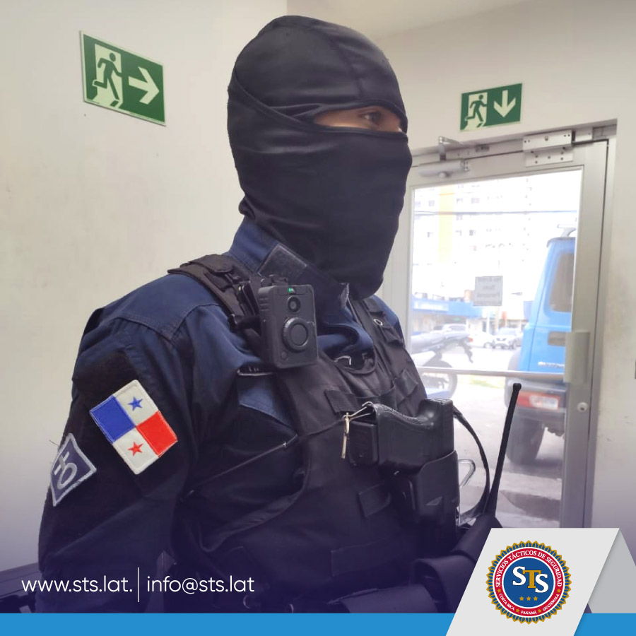stslatam's tweet photo. Integramos las #cámaras corporales #GETAC, las cuales serán portadas por unidades de patrullaje de la Policía Nacional de #Panamá y lograrán la documentación mediante #video de la interacción de la policía con los ciudadanos; o eventos críticos del día a día. https://t.co/ohT2TMsz4E