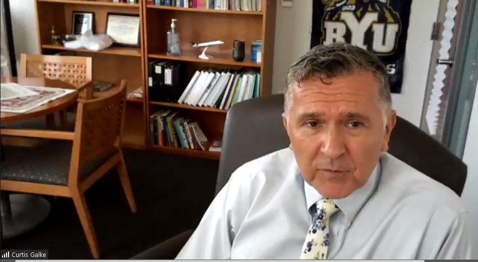 UNTHealth_TCOM's tweet photo. A motivating message from an osteopathic physician with decades of experience. TCOM’s Chair of Family Medicine Dr. @CurtisGalke  spoke to the Class of 2024 about why osteopathic medicine is more than a job, it’s a calling. How right he is. #TCOM #ChooseDO https://t.co/Dkqx07jhSy