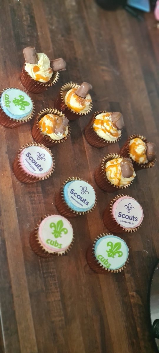 RosaxEx's tweet photo. Faith, 1st Maghull's entry for #merseysidebakeoff chocolate chip cupcakes with vanilla buttercream 🤤 @MerseysideScout https://t.co/ZvhowmW2ms
