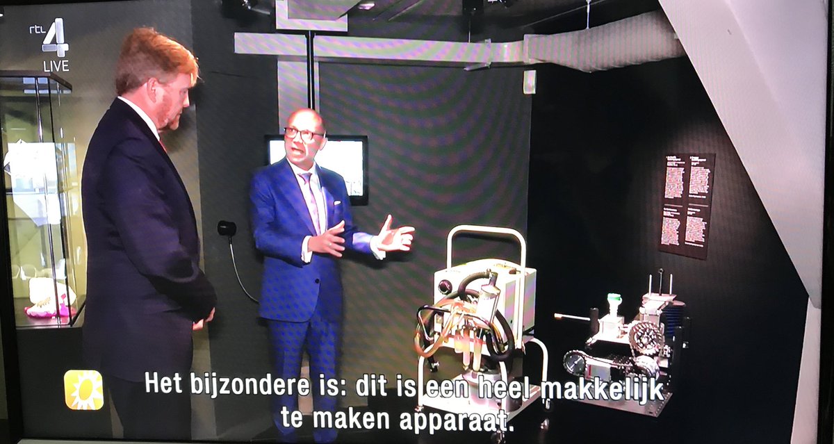 museumboerhaave's tweet photo. #tvtip Nu bij @RTLBoulevard de opening van de expo #Besmet door Zijne Majesteit Koning Willem-Alexander met aandacht voor het museale beademingsapparaat uit de jaren ’60 van Rijksmuseum Boerhaave dat @Inspiration_TUD gebruikte als inspiratie voor een nieuw type beademingsapparaat https://t.co/EqhnIxeWyv