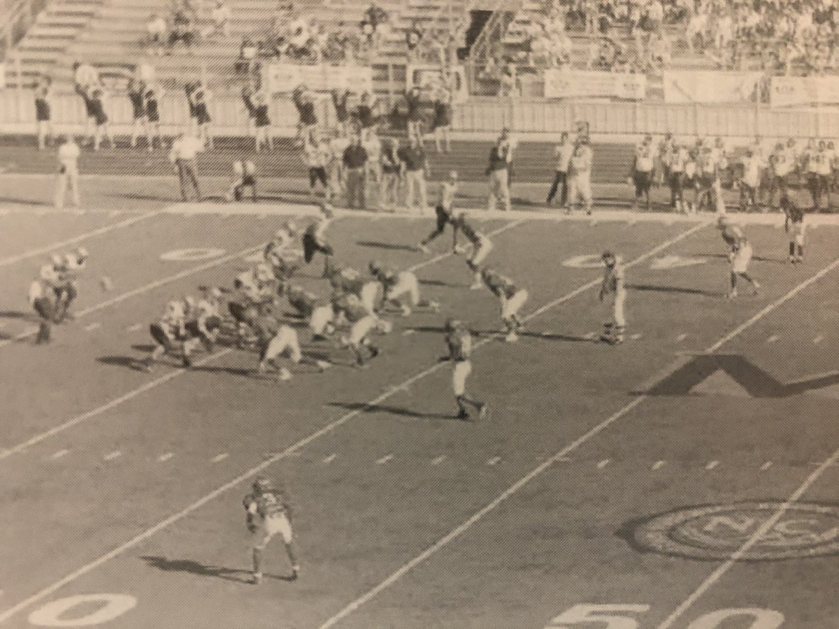 NEMCCTigers's tweet photo. FB | #ThrowbackThursday: #NEMCC made its 1️⃣st @NJCAAFootball bowl appearance in the 2️⃣0️⃣0️⃣5️⃣ Pilgrim’s Pride Bowl Classic!! Northeast, which went undefeated in the regular season & won the #MACJC North, met Trinity Valley in a game that was televised by @FOXSportsSW! #TigerPower https://t.co/wohjggmo9d
