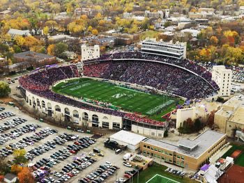 BMoe_21's tweet photo. Extremely honored to have received a full ride scholarship to play football at Northwestern University! @jason247scout @BDPRecruiting @NU_CoachMac https://t.co/c88YduBDOI