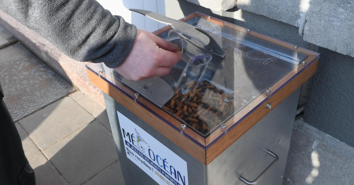LaFranconieri's tweet photo. A la #plage comme à la #Montagne penser à récolter vos #mégots . ils peuvent être recyclés cf. cette initiative potable https://t.co/kVjkYE6iYI https://t.co/26jzuX8kHA