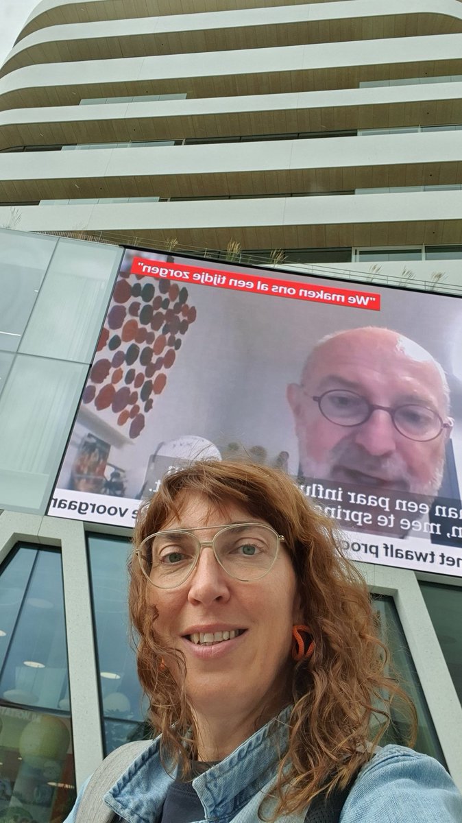 And then it was over...the goodbye was as warm, valuable and creative as the 4.5 years leading up to it! #betterperson #theshowwillgoon #neverforget <a href="/DPGMediaIT/">DPG Media IT</a>