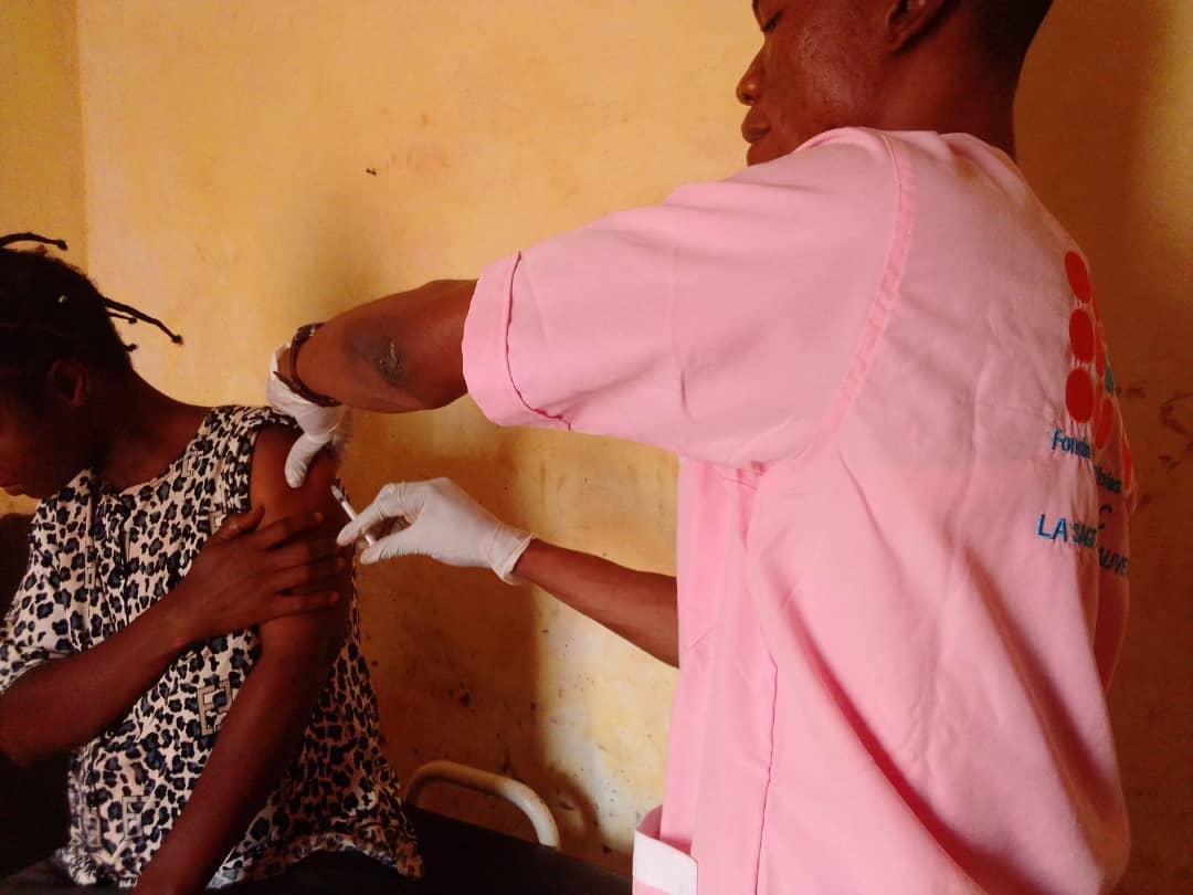 SennenHounton's tweet photo. @UNFPARDC @UNCERF @MinSanteRDC @Atayeshe @UNReliefChief @UNFPA @OMSRDCONGO Check this. With our innovative humanitarian midwives @world_midwives, 1,000s women &amp; newborn lives are saved, quality of delivery care is improved in remote &amp; hard to reach areas in crises, thanks to @UNCERF @UNOCHA @MinSanteRDC @UNReliefChief emphasis on women &amp; girls in crises https://t.co/n1CaavfzDl