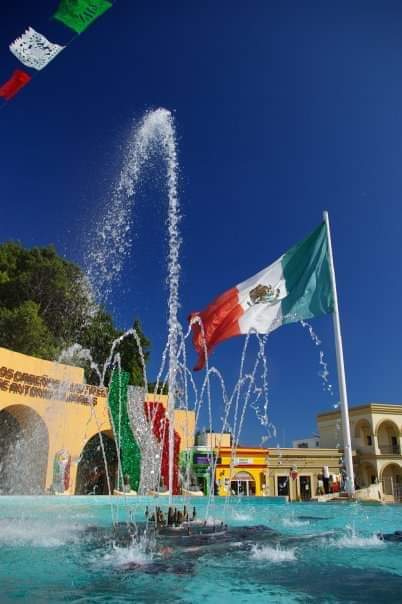netoinloscabos's tweet photo. @lopezdoriga SALUDOS DESDE SAN JOSÉ DEL CABO BCS....y aquí lo esperamos para unos Chiles Rellenos De MARLIN AHUMADO...

Neto Ortiz https://t.co/InhvduI65r