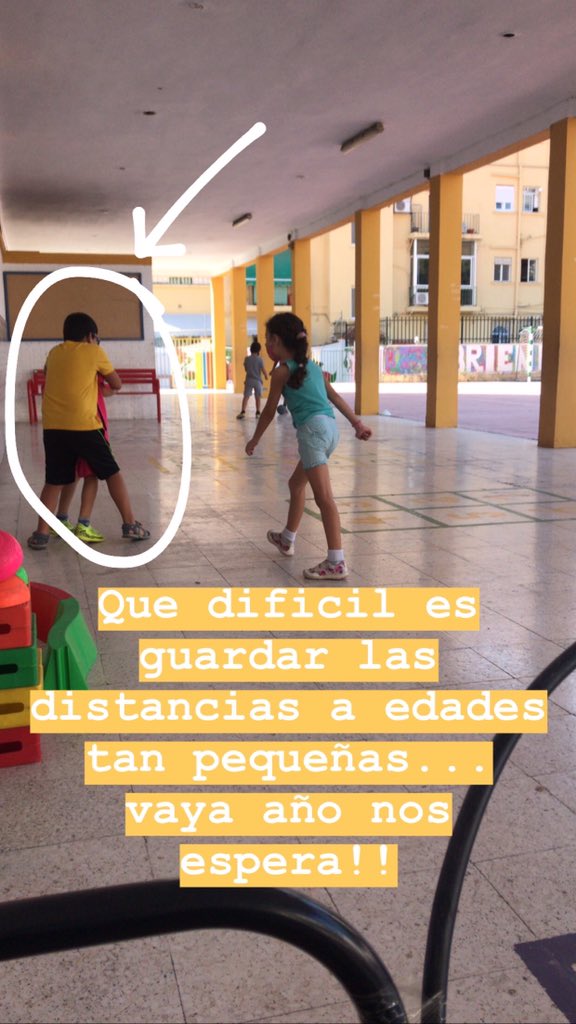 alfonso_2_90's tweet photo. Después de 1257 advertencias de separación ocurre esto. En septiembre será muy complicado llevar a cabo la EF con distanciamiento. ¿ qué opináis compañeros/as?
Pd: el alumnado iba con mascarilla #edufis #COVID19 #Educacion #claustrovirtual https://t.co/BtP2xTxtGe