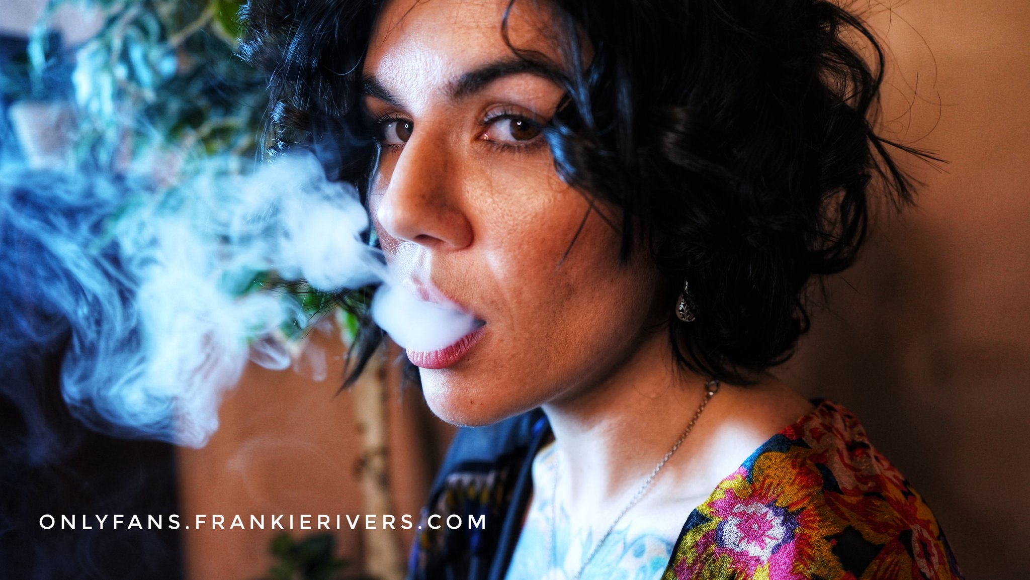 Frankie Rivers 🔞 on X: Dont smoke? You do now. 🌬 get more of me:  t.cosMN9R3j3Rb t.coIn0diCOOS3  X