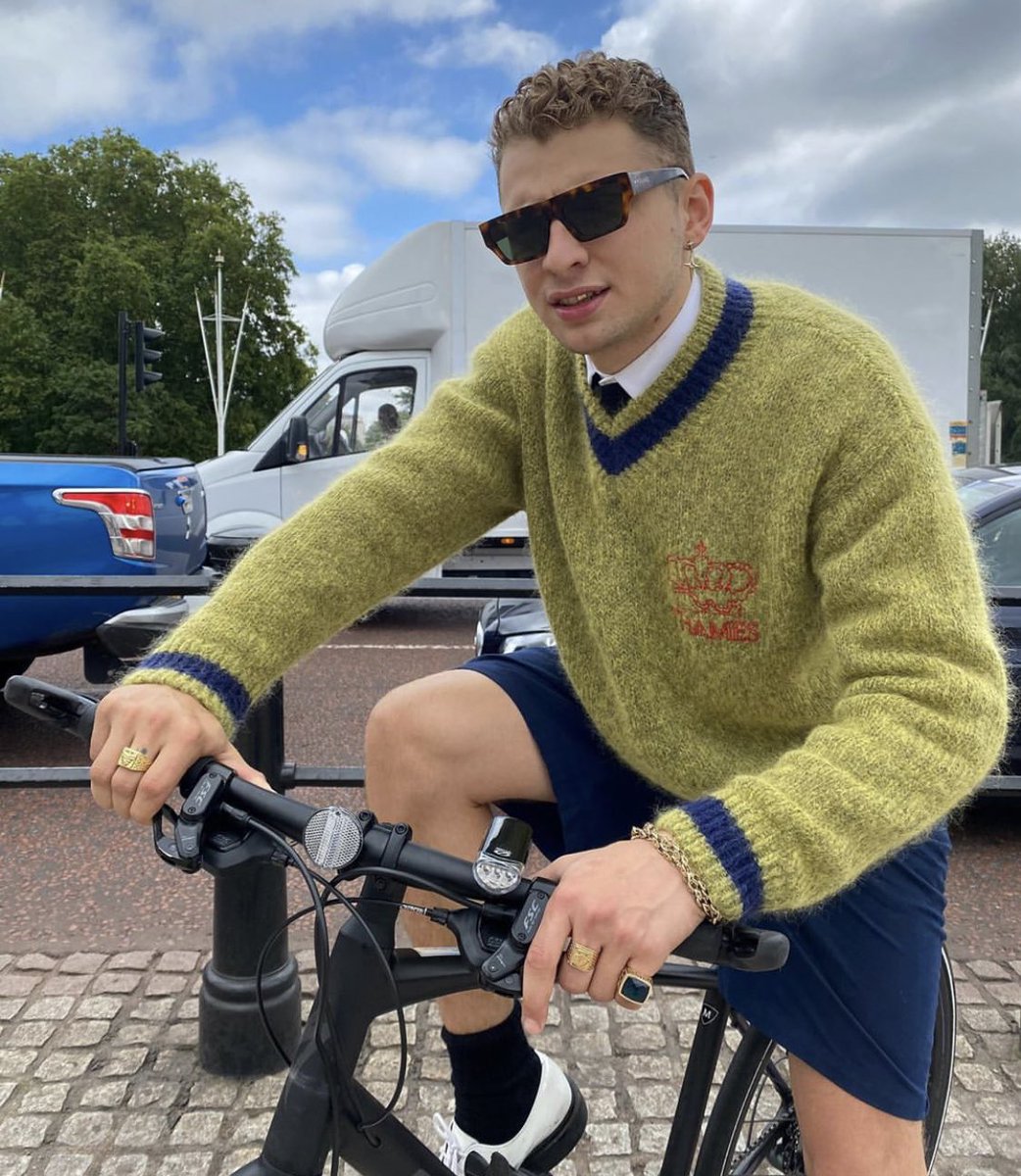 PUFFLA_'s tweet photo. Thames anticipated ‘2020’ sunglasses are finally out❕Available on the Thames website ❕
#thames #streetwear #streetwearfashion #streetstyle #streetfashion #urbanwear #urbanstyle #streetwearsource #hypestyle #losangeles #newyork #london #tokyo #milan #paris #fashion https://t.co/fO5j92Mw3e