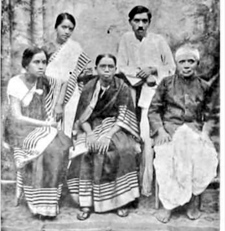 ୧୯୩୪ମସିହାରେ ବ୍ରହ୍ମପୁର ଝିଅ କୁମାରୀ ମନୋରମା ପଟ୍ଟନାୟକ Madras lady Willingdon college & History Economics , ଯୁଗ୍ମ ବିଷୟ ରେ M.A ପାସ୍ କଲେ । ମନୋରମା ଥିଲେ ଓଡ଼ିଶା ର ପ୍ରଥମ ଏମ୍ ଏ ପାସ୍ କରିଥିବା ମହିଳା ।ଏହା ପରେ ମନୋରମା IT ପାସ୍ କରି ପଞ୍ଜାବ ଜଳନ୍ଧର ମହିଳା କଲେଜ , ମଧ୍ୟପ୍ରଦେଶ ମୋରଦାବାଦ ମହିଳା କଲେଜ5/n