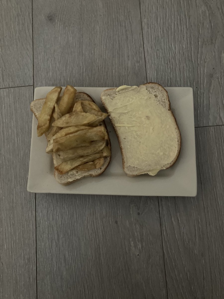 HotVixen76's tweet photo. Hubby has just brought me a treat!
I bet my chip buttie gets more likes than my bum!
#chips #chipbuttie #asswednesday https://t.co/lNb1bCyQpl