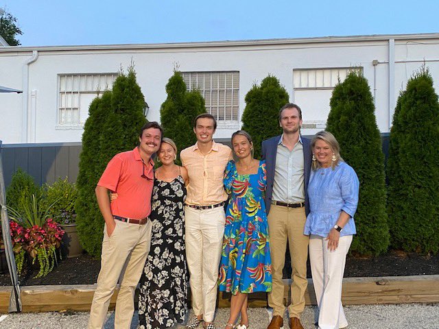 TheUnionLeague's tweet photo. “The entire Lambert crew had an amazing dinner and an amazing time last night. The Guard House never disappoints.... and last night was no exception.” Happy 22nd Birthday, Emily! Thanks for celebrating with us! #ulguardhouse #uldining #happybirthday #leaguelife #ulfamily https://t.co/x33S1rrtWj