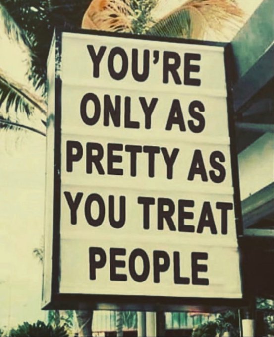 Just a friendly reminder https://t.co/ZIOzA5j7dc<a href="/tag/funbags"class="tags"><span>#funbags</span></a>