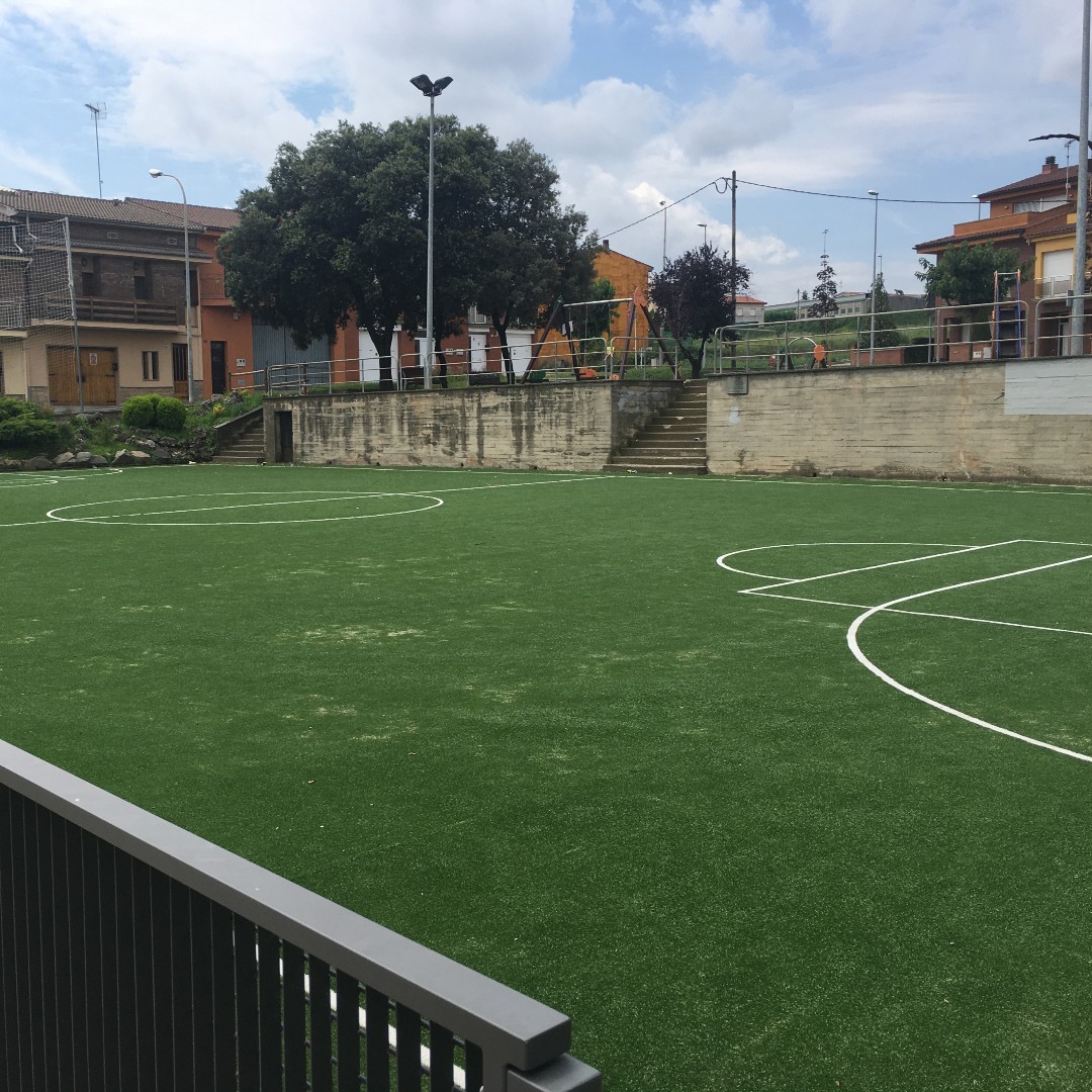 masies_voltrega's tweet photo. Nova pista multisports a la Plaça Sant Jordi
Aquesta setmana han finalitzat les obres de millora de la pista de la plaça Sant Jordi #municipiactiu #lesmasiesdevoltrega #esports #activa't #obres https://t.co/9h8OCYsB09