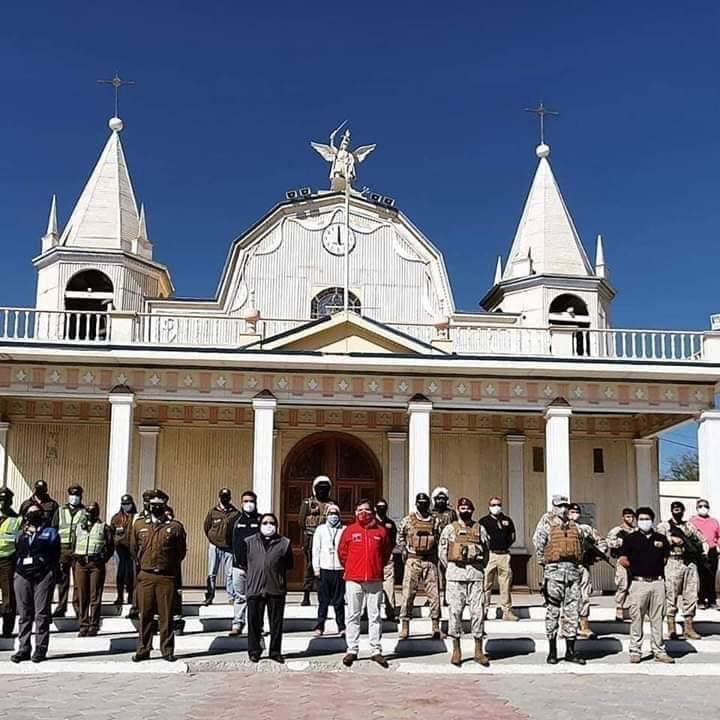 En qué quedamos, dijieron que ningún grupo de baile subiria a La Tirana, y aquí se ve una diablada!