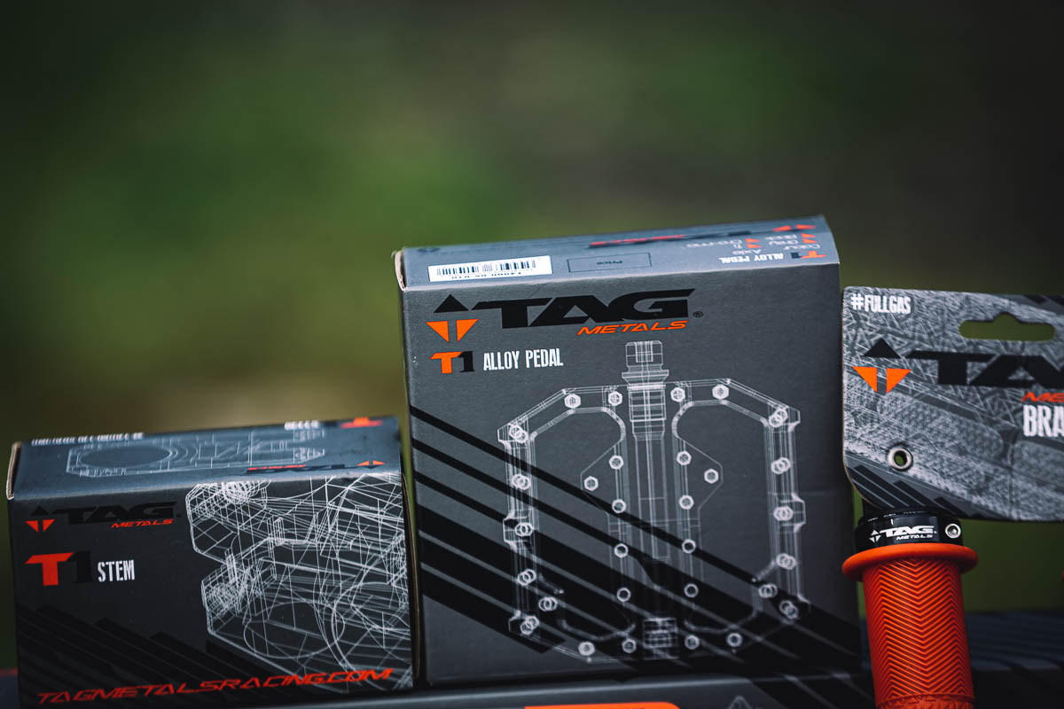 Chain__Reaction's tweet photo. How would you like to bag this lot? #perfectbundle
👉 Pedals
🙌 Grips
🔩 Stem
🔧 Bar
🔥 Dropper seatpost
☀️ Saddle
It's LIVE! Win a Tag Metals bundle worth over £500. Head to the CRC Hub to be in with a chance: https://t.co/D5aikPTPW2 https://t.co/yKMpMBhSJd