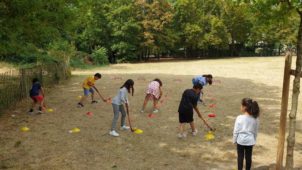 ⛱ Un Été dans les quartiers ⛱
Encore une journée bien remplie !
Sortie à Biotropica et de nombreuses animations au Parc Caillebotte et square Florence Arthaud.
RDV demain : de nouvelles activités et la première séance du cinéma en plein air au parc Caillebotte à 20h45