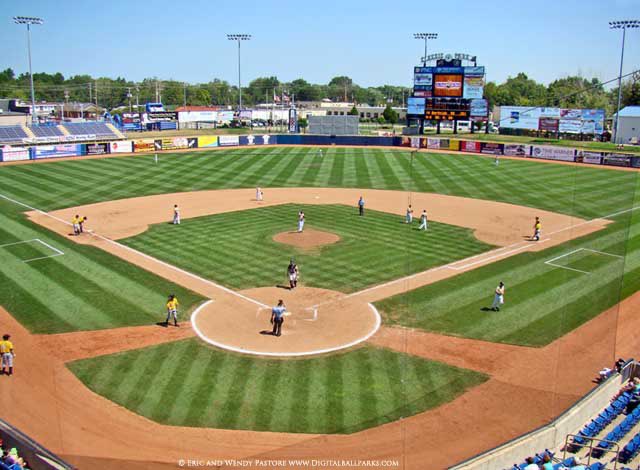 eric_doyle13's tweet photo. Blessed to say that I have committed to Lake Erie College to continue my academic and baseball career! Huge thanks to @IvyTechBaseball and everyone else who has helped me along the way! @FW_DBACKS @LakeErieStorm @lakeeriebase https://t.co/DSiJwqsyqz