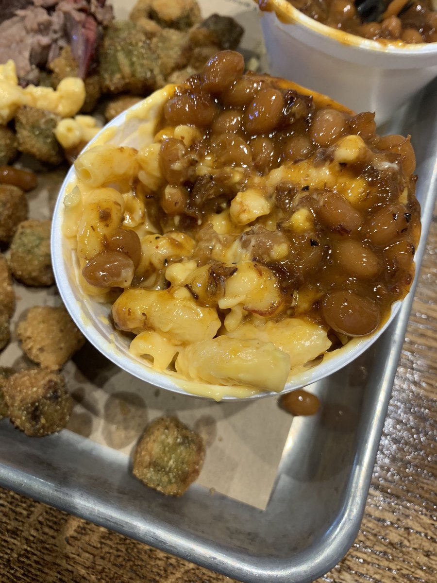 CleffTheGod's tweet photo. If you don’t eat ya Mac n cheese and baked beans like this ya doing it wrong #MixEm https://t.co/h03Gxtmbmp