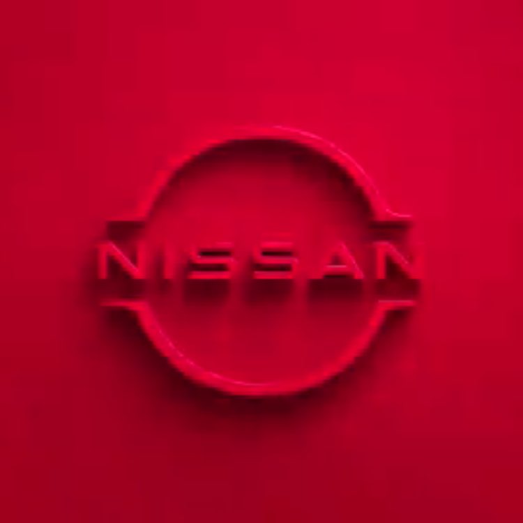 BrainX20's tweet photo. @NissanLATAM Nissan ha cambido su imagen! Qué te parece este "sutíl" cambio? https://t.co/GXjpLzfnHM