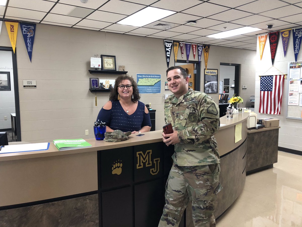 Always love going to see the faculty at Mt Juliet High School! They are working hard to make sure everyone is taken care of this upcoming year!! #mjhs #mtjuliet