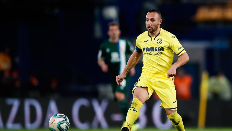 Es un jugador que juega y que hace jugar a los demás. Esta temporada hemos podido ver un 4-3-3 en el Villarreal, estando más liberado y escudado por Zambo Anguissa o Vicente Iborra. Más centrado en la creación de juego, el equipo ha tenido varios tramos muy buenos de fútbol.