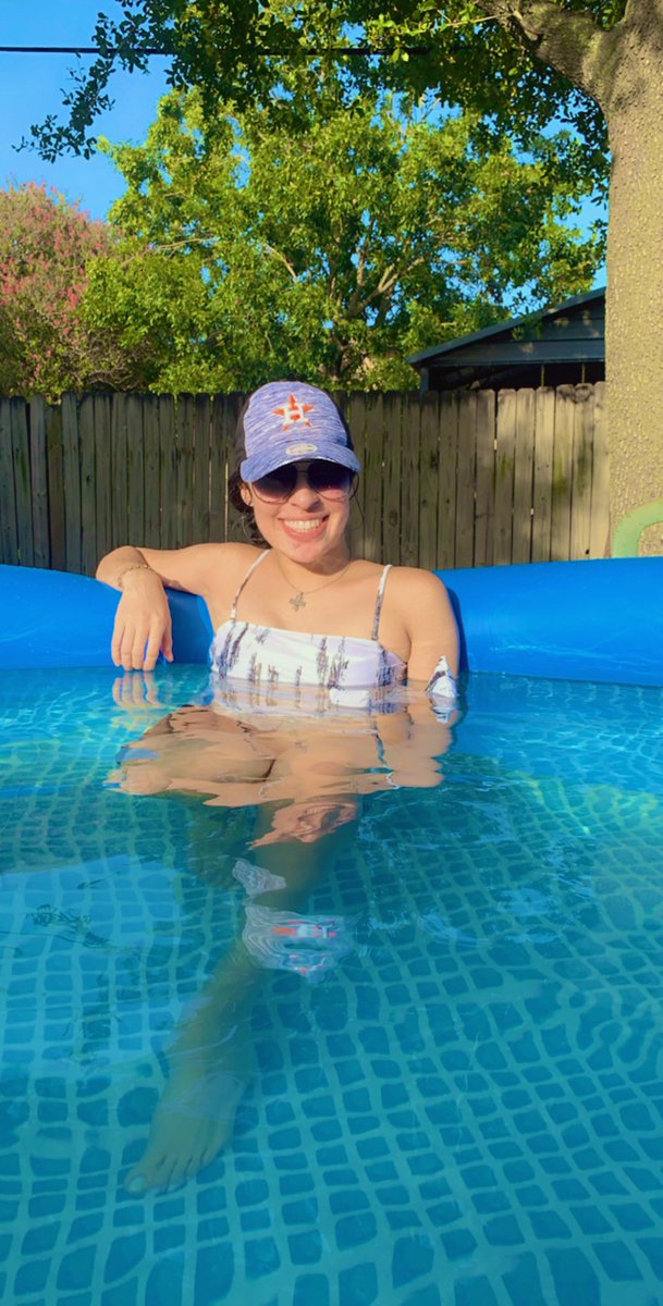 obvisitsval's tweet photo. Decided to add a bit of a splash to my quarantine, sooooo I bought a backyard pool.. Maybe if I sit in there long enough I’ll grow a mermaid tail 🧜‍♀️ #fucovid #cheesyline https://t.co/uFbN3lLECy