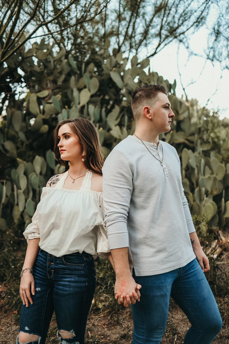 bklyn4_'s tweet photo. I’m obsessed with my brother’s engagement session 😍🤍 https://t.co/tEuArqqr35