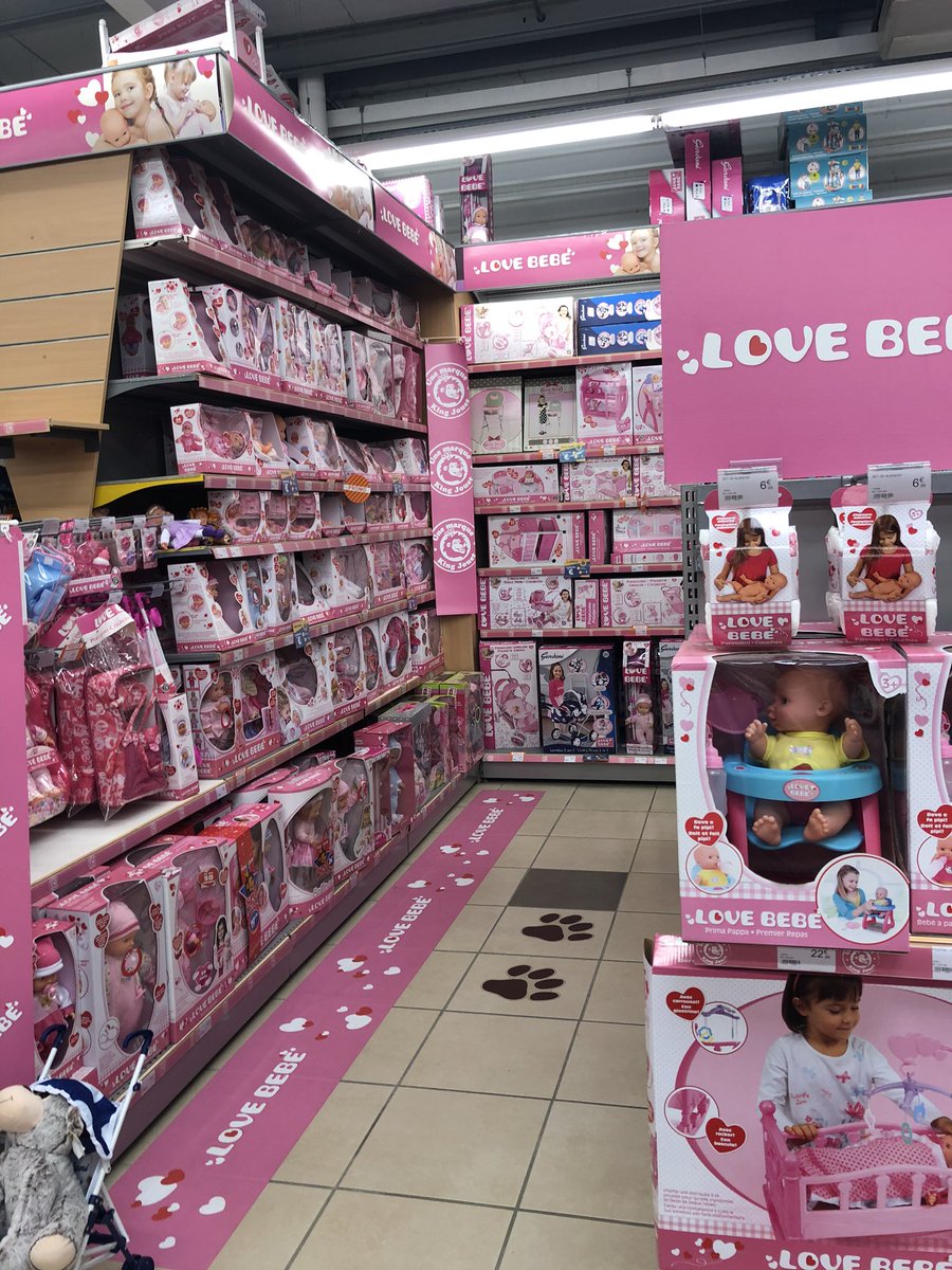 C’est moi ou ce magasin de jouet fait peur ? #marredurose #sexismeordinaire #stereotypes
