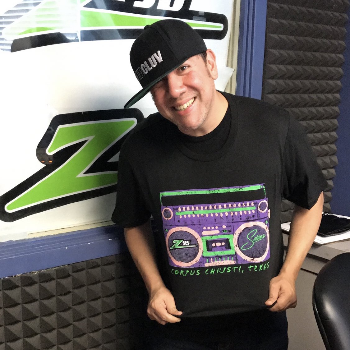 hotz95's tweet image. #TBT to 2016 &amp;amp; 2017 when we partnered with @SelenaLaLeyenda for the Hometown Tradition #Hotz95 • #Selena • #CorpusChristi T-Shirts! 💜