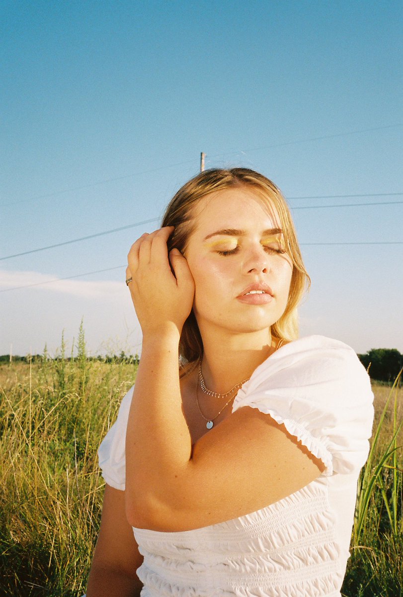 JaayyBrown's tweet photo. More Than a Lover 🍎

Portra 400 https://t.co/OmivuysVm8