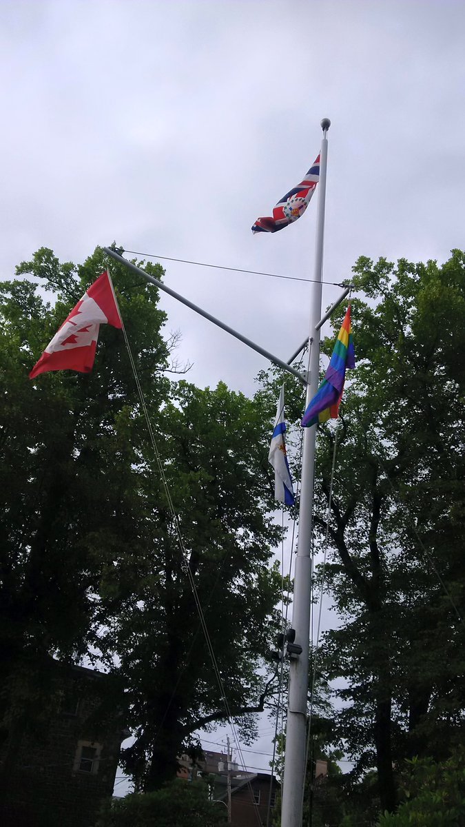 Broken_MacAtom's tweet photo. Happy Pride Week #PRIDE2020 https://t.co/K7GuNNutOm