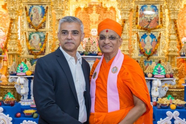 SadiqKhan's tweet photo. Truly saddened to hear of the passing of Acharya Swamishree Maharaj. 

He was an inspiration and I was honoured to meet him in 2016. 

The Kingsbury Temple he founded in 1979 will always remain his legacy. 

My thoughts and prayers go out to the community at this time. https://t.co/nFdFDy5BEA