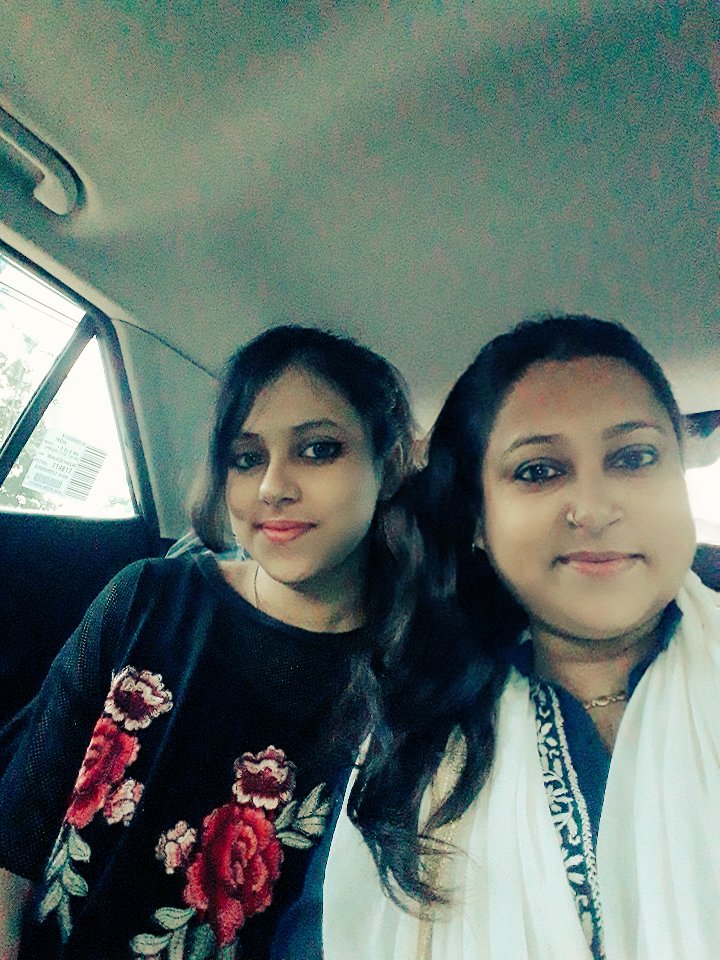 Arbee_04's tweet photo. She is my ♥️
She is the Sunshine to my soul 🌄
#Alhumdulillah #blesseddaughter
#mommydear ♥️🌈 https://t.co/eE9PGgmHcR