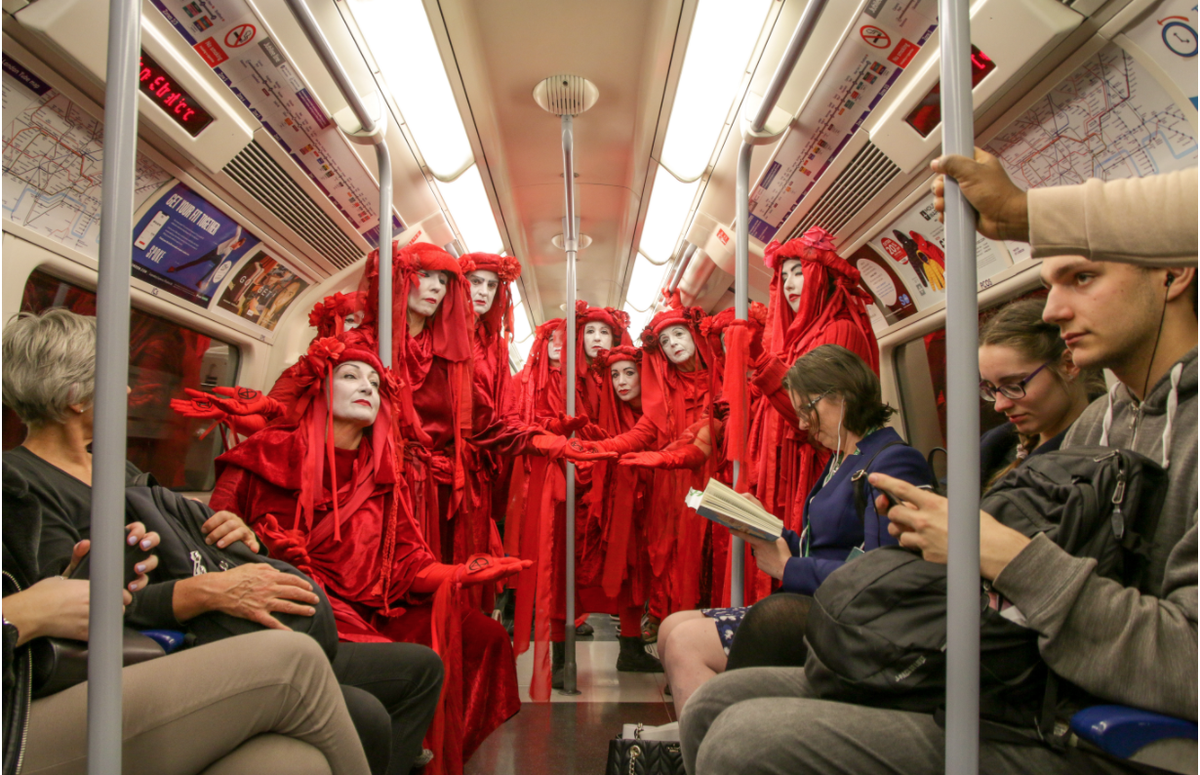 WorldPhotoOrg's tweet photo. Peter Brooks shares his experience and conversations with the Red Rebel Brigade in London late last year for this week's Beyond the Frame: https://t.co/jiIMe0M7q1 #SWPA @ptrbrks @redrebelbrigade https://t.co/zZgXFnrYPj