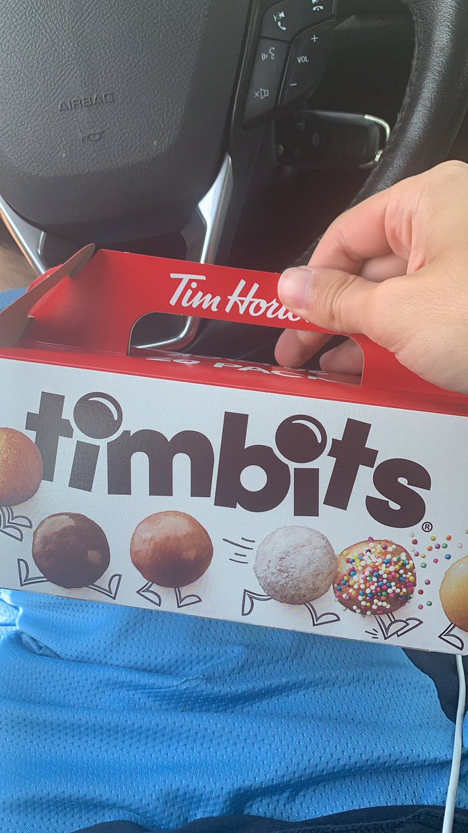 a_guidarelli's tweet photo. I don’t even need to see a storm today. This made it worth the hour 20 minute drive north. #almostcanada https://t.co/nUDZ1AEd17