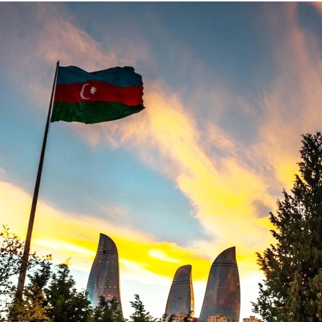 leylaabilovaa's tweet photo. We are ready to give our lives for you.
Ready to shed blood for you
Live happily with the tricolor flag.
Azerbaijan.
#StopArmenianAggression 
#KarabakhisAzerbaijan https://t.co/3PL0miWmG1