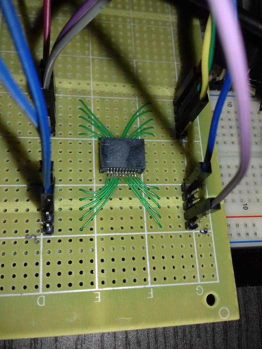 L_N_X's tweet photo. A very professional SFP breakout :) https://t.co/4kN9lM3btp