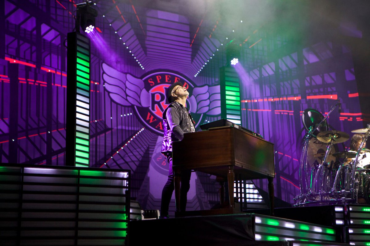 kcreospeedwagon's tweet photo. #Throwback to the good ol' days of live music. We can't wait to see you all again soon! https://t.co/y4cto0vKBt