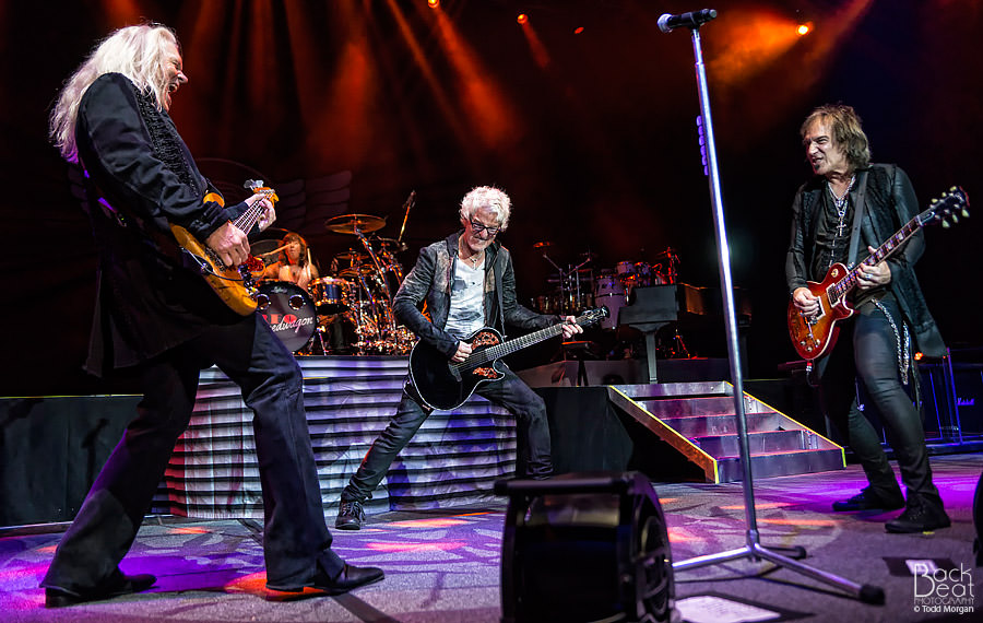 kcreospeedwagon's tweet photo. #Throwback to the good ol' days of live music. We can't wait to see you all again soon! https://t.co/y4cto0vKBt