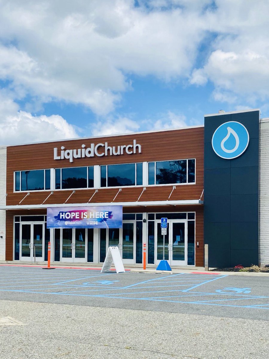 FairfieldMetal's tweet image. Liquid Church facade shows the ECONECT-Z system of Alucobond. @alucobondusa.com @mann-Hughes.com