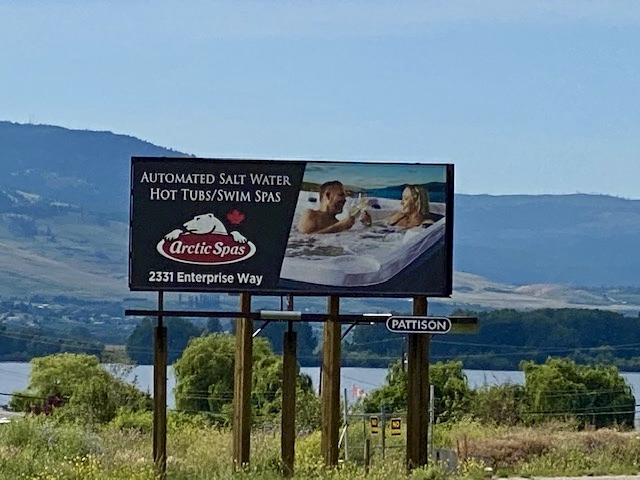 arctic_spas's tweet photo. One of two big beautiful billboards just installed (one on Okanagan Bridge hill and this one near Winfield). Thank you to all our customers who allow us to grow and grow - we are proud to fly the Arctic Spas flag across the Okanagan! #arcticspas #arcticspaskelowna #kelownahottubs https://t.co/ZyguyP9EW4