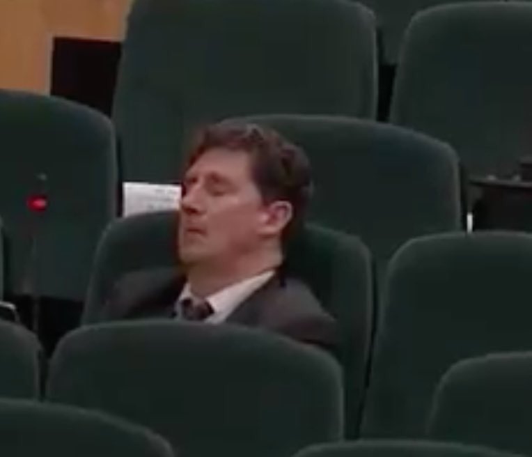 Trickstersworld's tweet photo. Eamon Ryan, who is paid at least €90.10 per hour, had to be woken to vote against people getting potentially paid €12.30 per hour. I don’t want to hear any excuses. Disgraceful @EamonRyan https://t.co/3q2j7DaB28