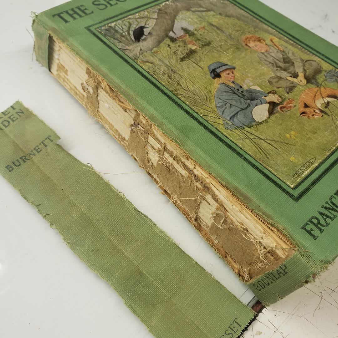 rosbookbinding's tweet image. The spine fell off of this one! But we pieced it back together.