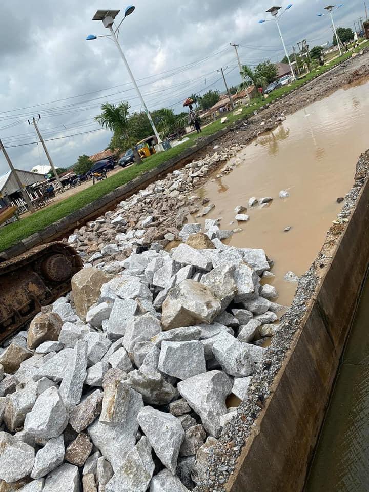 SBMediaOffice's tweet photo. Road: City Gate - Chanchaga
Work on the City Gate - Chanchaga Road in Minna is ongoing as the NGSG continues to monitor the project. The Gov’t has appealed to motorists to exercise patience as everything is being done to deliver a better road for usage.
#InsideNigerProjects https://t.co/URDChm98ql