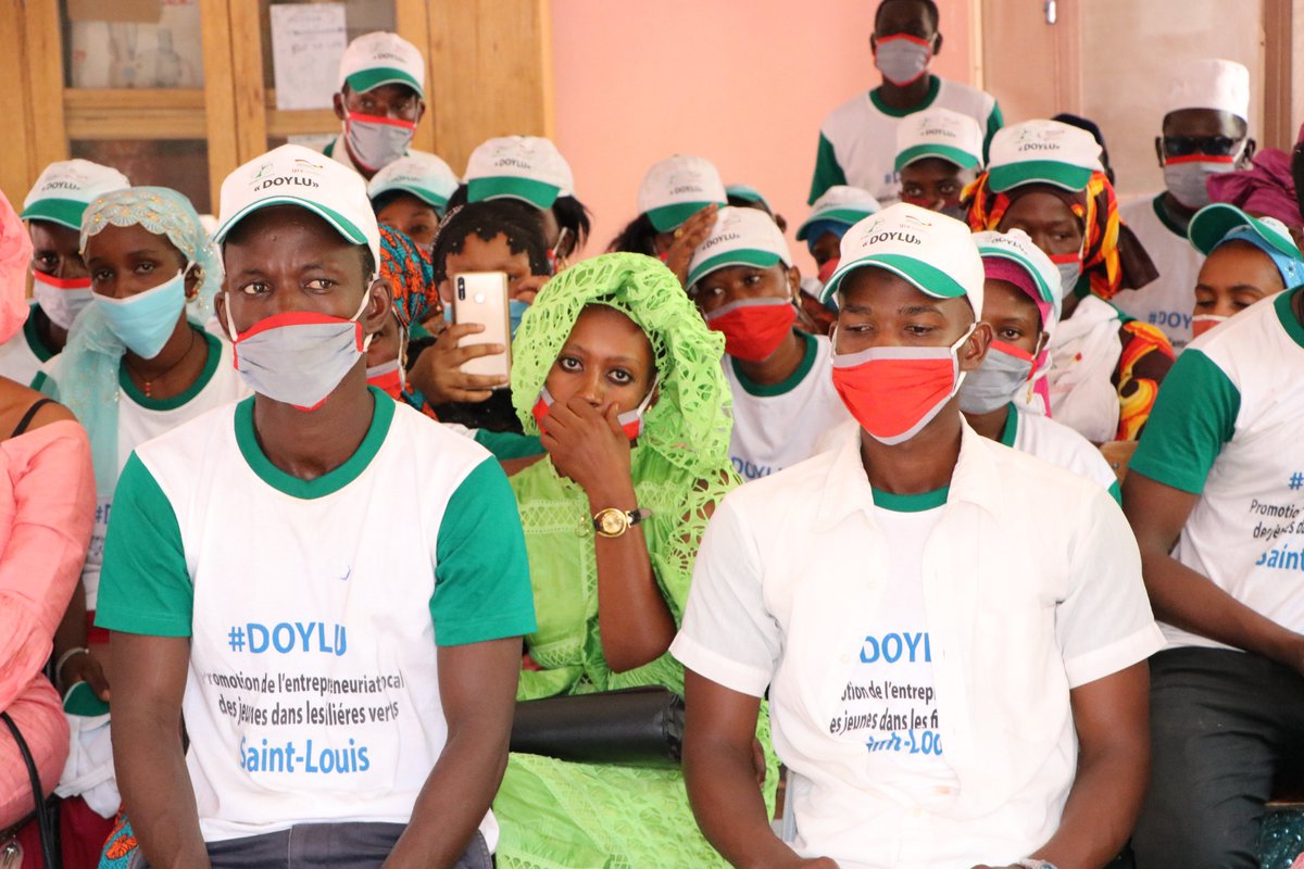 endaenergylinks's tweet photo. Pour une meilleure exploitation des fermes laitières communautaires à exploitation privée prévues dans le cadre du programme #Doylu, Enda Energie a entamé une série de formations avec des jeunes et des femmes aux métiers liés à la chaine de valeur lait.
#Doylu #ReussirAuSenegal https://t.co/xpSboeEhPK